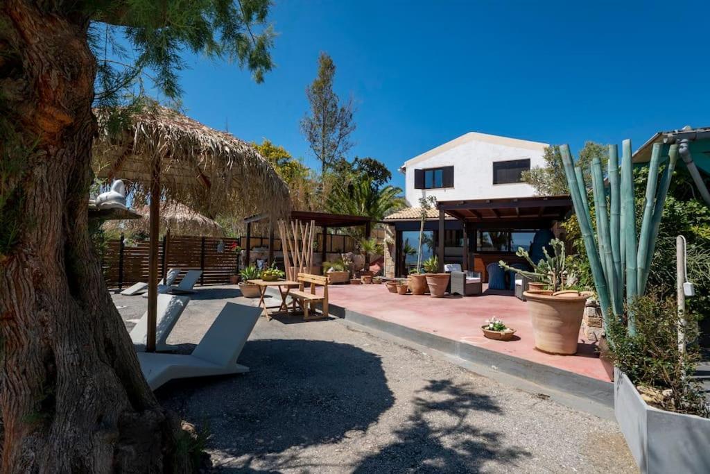 Sea And Sun Metaxy Mas, Brand-New, Beachfront ! Chania  Bagian luar foto