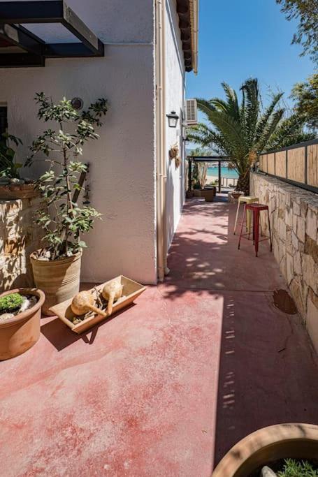 Sea And Sun Metaxy Mas, Brand-New, Beachfront ! Chania  Bagian luar foto