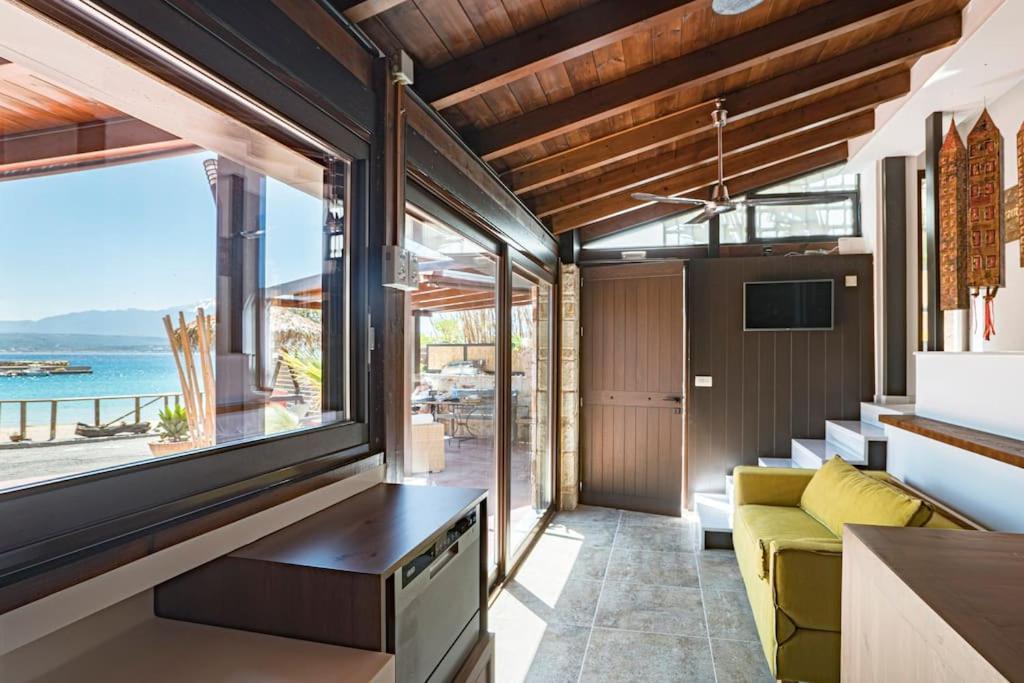Sea And Sun Metaxy Mas, Brand-New, Beachfront ! Chania  Bagian luar foto